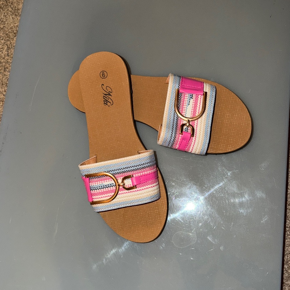 Niki Women's Pink and Blue Sandals